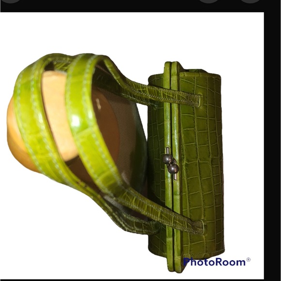 Stefano Serapian Green Croc mini top handle bag - Picture 2 of 15